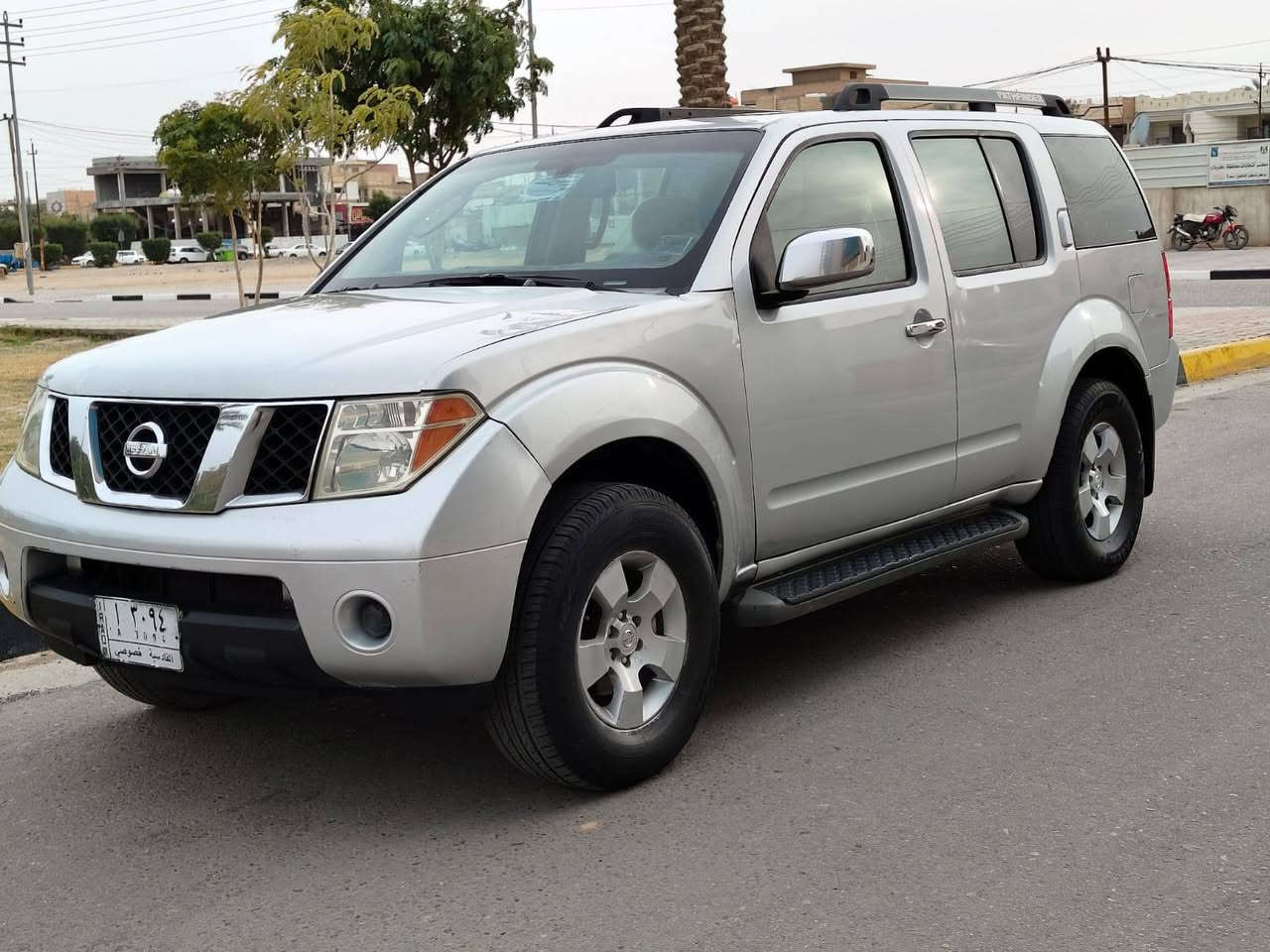 سلام عليكم للبيع بافندر موديل 2007 سعر 88 ستفسار أكثر *********** مكان سياره كربلاء المقدسه سياره جديده وجاهزه من كلشي كير محرك حداديه تخم تاير تبريد ثلج تلث قطع  تبريد كمره خلفيه سبعه راكب فتحه سقف تحكمات ستيرن مكلف بنشر
