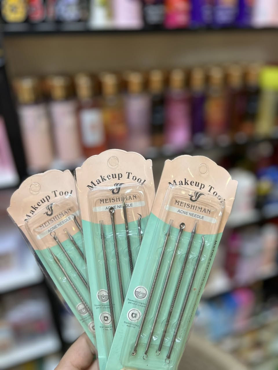 وصلت تشكيلتنا الجديدة 😍🔥
كل اللي تحتاجه للعناية والتجميل بمكان واحد!
من أدوات ترتيب الحواجب ✂️، بخاخات الحلاقة 💈، كريمات التصفيف 💇‍♂️، شمع إزالة الشعر 🧴، إلى ماكينات الحلاقة الاحترافية 🔥

منتجاتنا مختارة بعناية لتضمن لك:
✔️ جودة عالية
✔️ استخدام سهل وآمن
✔️ نتائج نظيفة ومرتبة من أول استعمال

سواء للاستخدام الشخصي أو للمحترفين… كلشي متوفر وبأفضل الأسعار 💯

📩 للحجز أو الاستفسار راسلنا الآن وخلي ستايلك دائماً مرتب


**إذا كنت صاحب هذا الإعلان وتريد حذفه لأي سبب، رجاءا أرسل رسالة إلى الدعم الفني**