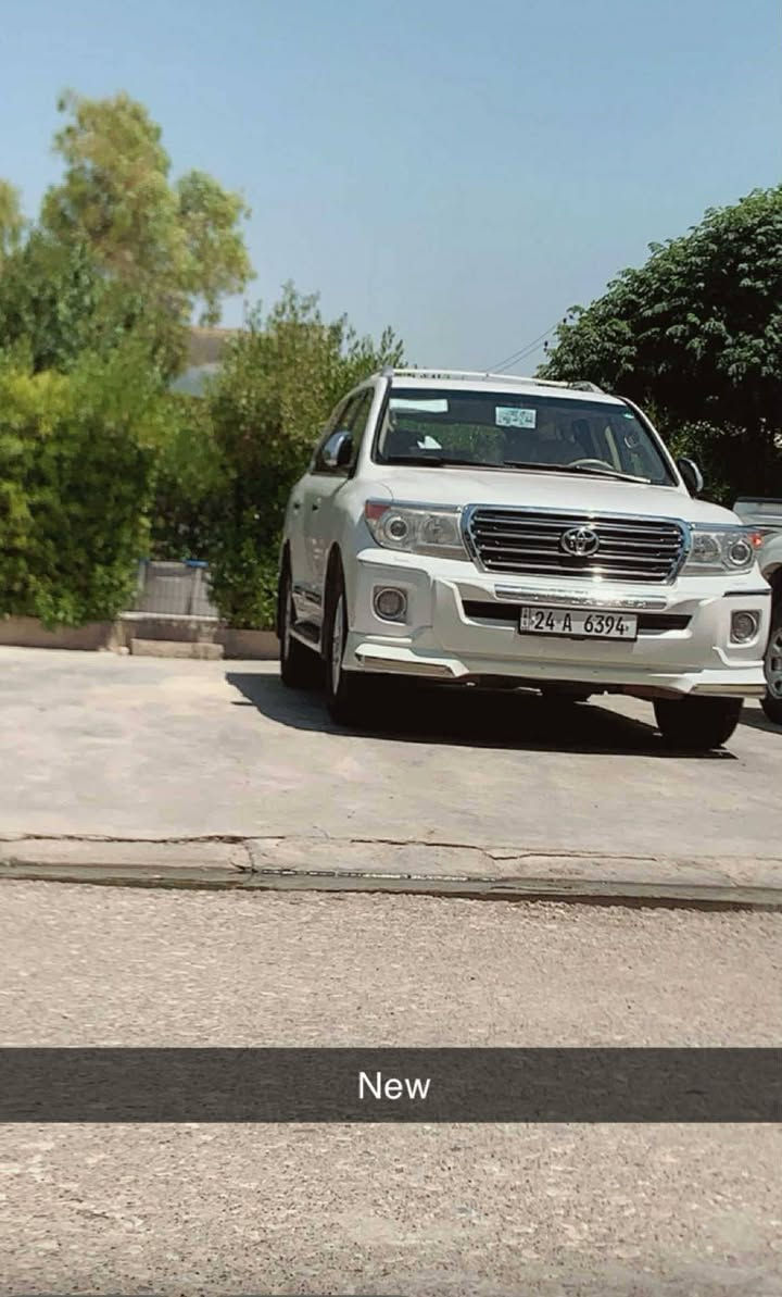 لاندكروز 2014 سياره مكفوله ٦ سلندر سياره كلش نضيف بدون صبغ كير محرك ابشرط السعر ٣٦٥ وبي مجال بسيط مكاني اربيل واتساب ***********
