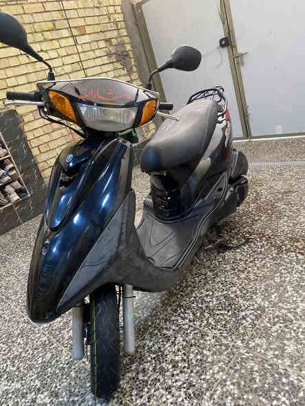 سلام عليكم دراجه بريز اكزز ياباني خطين جاهزه من كلشي مكينه مامفتوحه كهربايات كلهه شغاله الدراجه نضيفه وجيب فيتر وتعال افحص براحتك العنوان بغداد العبيدي للاستفسار ***********
