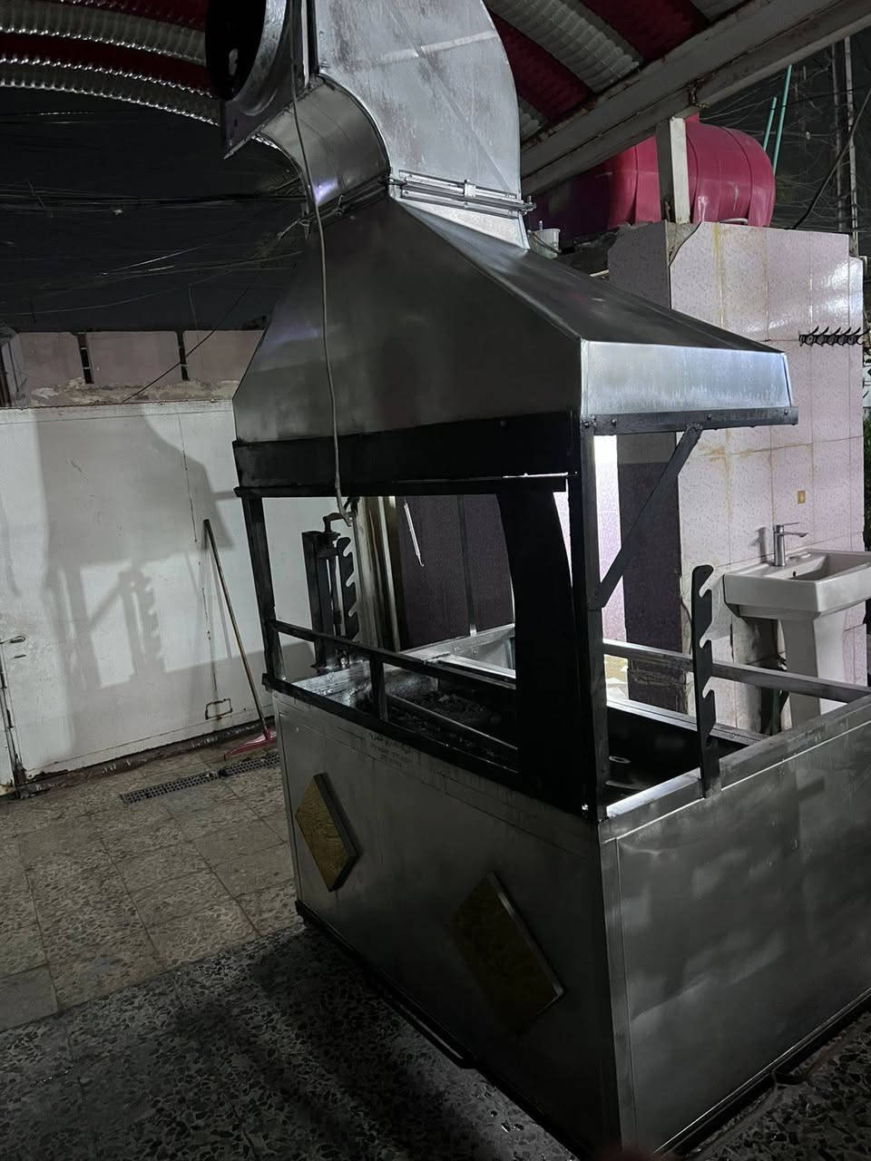 أغراض مطعم استخدام اقل شهر
شوايه مال كص ع الفحم شركه العذاري 
طباخ 3عيون 
شوايه مال دجاج 
شوايه مال اجنحة 
مكاني بغداد حي اور 
***********
