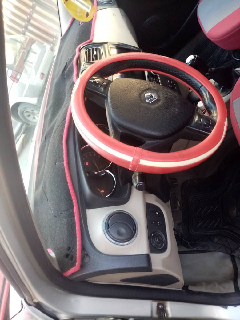 رينو سنبل للبيع موديل ٢٠١٧ السياره جاهزه تبريد محرك كير اوتو بسمي السياره رقم انكليزي السعر 65 ورقه مكان السيارة حي الجهاد رقم *********** بغداد, العراق
