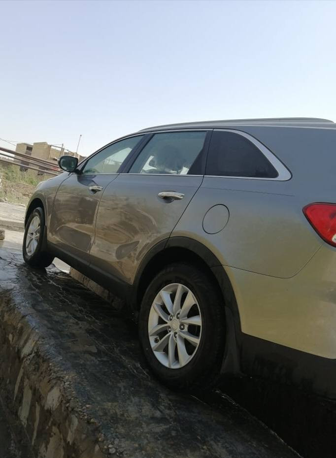 السلام عليكم اللبيع سورنتو٢٠١٨ أمريكي مكينه ٢٤٠٠ سبعه راكب مكفوله ماعده ظرر أمريكي بس بنيد فقط بدون دواخل الاتصال ***********
