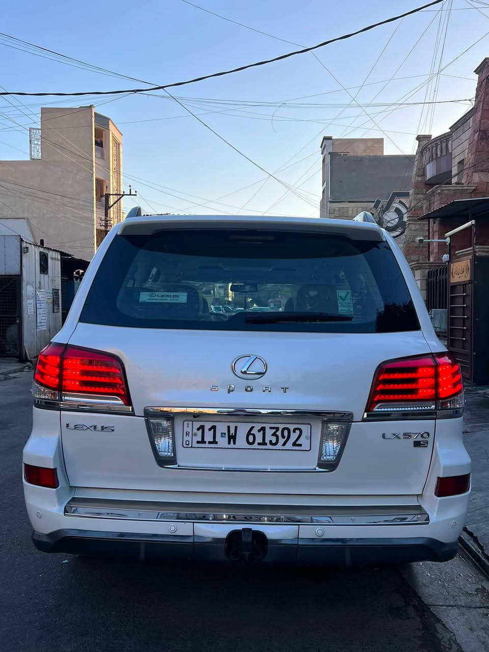 سلام عليكم ليكزز 2011 بريم  LX 5700 S فول السياره كامله بدون نقص ماشيه 148 الف تخم تاير باتري جديد كير مكينه تبديد ثلج رقم بغداد بسمي فول فول السياره بصمه فتحه كشنات جلد قرميدي كهرباء تدفئه تبريد سقف ديفدي شاشه ثنين مري شفط خمس كامرات جنطه كهرباء رادار امامي لد امامي خلفي تبريد بيانو تحكم امامي خلفي نضام تعليق جكات السياره مكفوله من الصبغ والضربه عدا بارد بسيط السعر 325$ وبيه مجال بسيط مكان السياره المنصور 

‭***********‬
