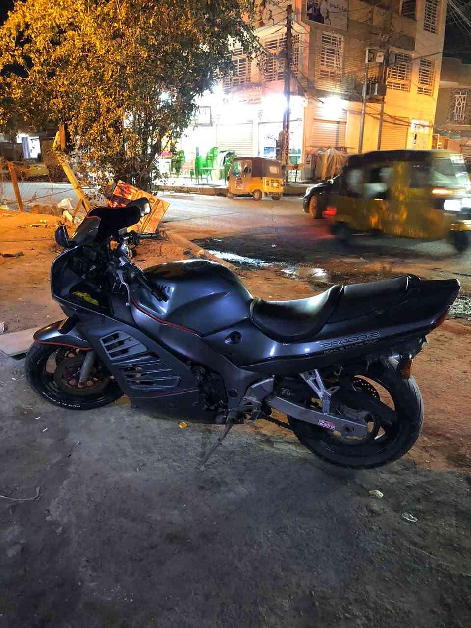 سلام عليكم بطح قرش مكينه400 الدراجه كامله خير من الله مكفوله مكينه او شاصي او اوراق كامله ومدفوع كمرك المكان بغداد حي اور السعر1400 وبيها مجال حك الجيه الرقم***********
