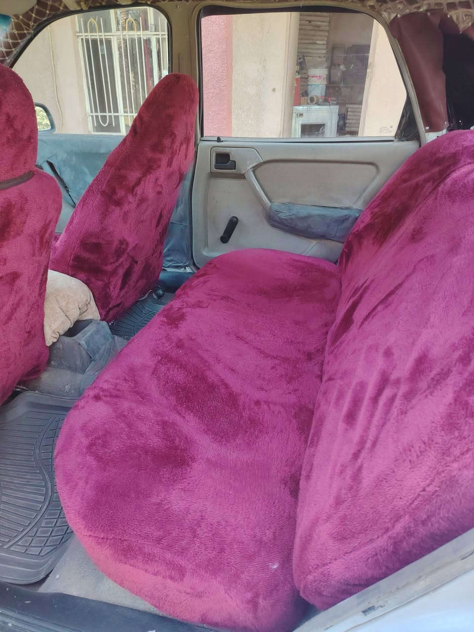 سلام عليكم ابل فكتره موديل 91 رقم صلاح الدين انكليزي محرك 16 كير محرك شرط  قايش عريض وباور و فتحه السياره نضيفه مال بيت كهربائيت كلهه شغاله كيجات سماعات ٤ صدر امامي وخلفي جديد تواير نضاف مسجل بلاثوث تراي ناعم السعر 28 وبيهه مجال مكاني سامراء ***********
