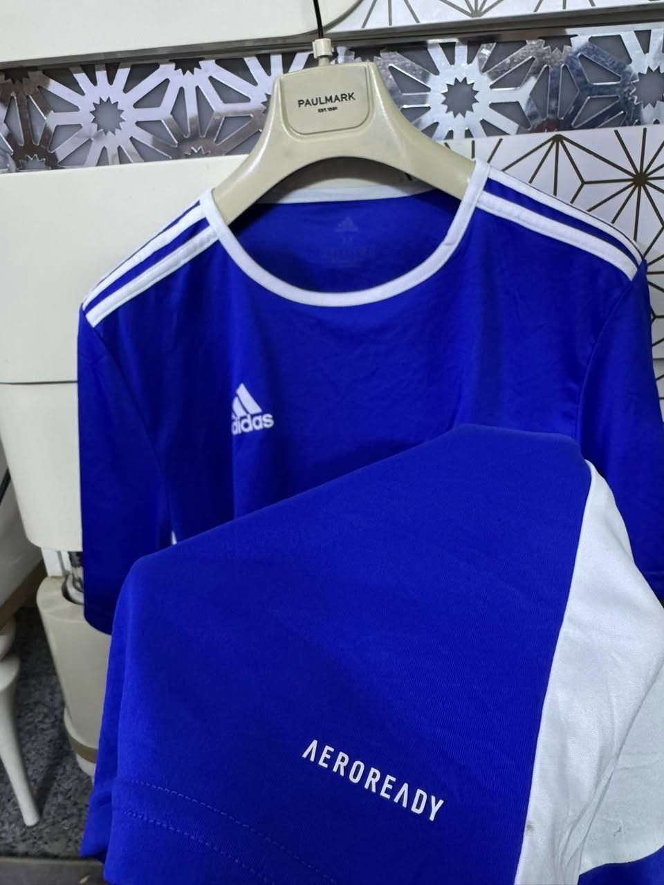 تيشيرت adidas
اصلي وكاله
غير مستخدم
قياس M


**إذا كنت صاحب هذا الإعلان وتريد حذفه لأي سبب، رجاءا أرسل رسالة إلى الدعم الفني**