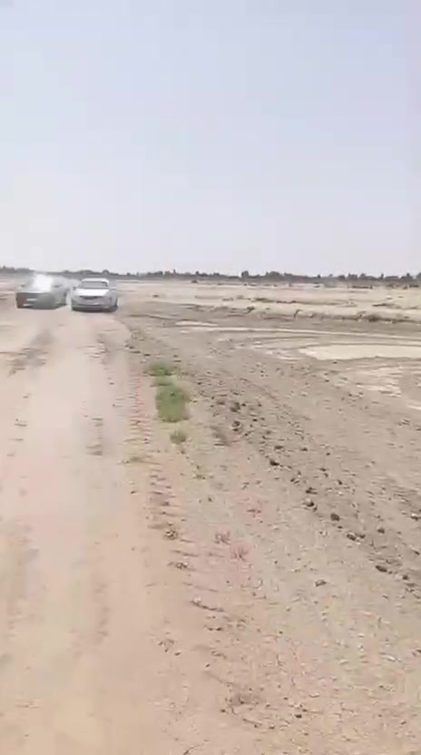 عشره ١٠ دونم على سريع ابو غريب
مقابيل مدخل شارع 30 الحصوه الجهه المقابله 
معدلات وكاملات مفروزات ***********
***********
