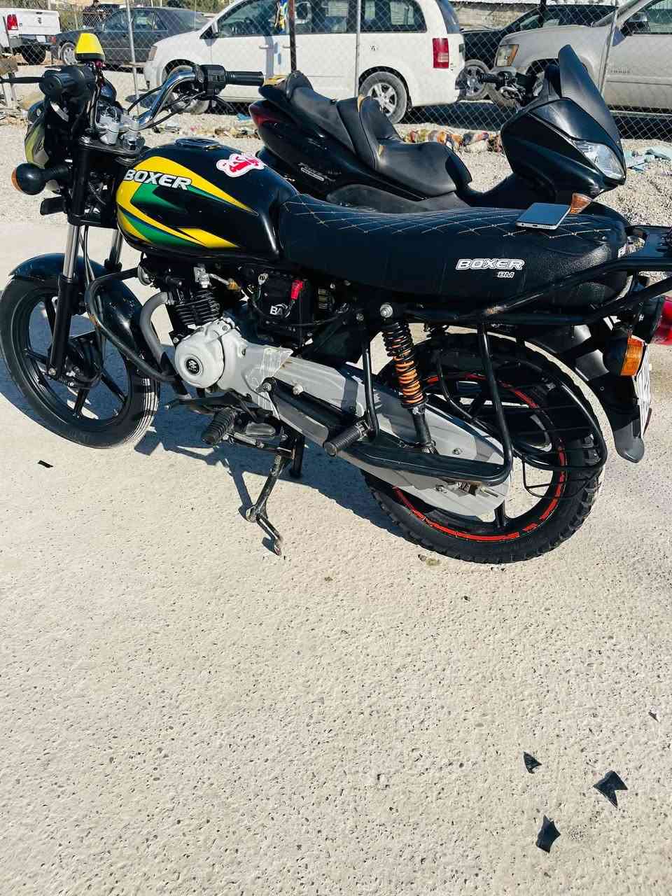 بوكسر موديل 2021للبيع بسمي بيه خيط بخار سعر 1600وبيه مجال ***********
