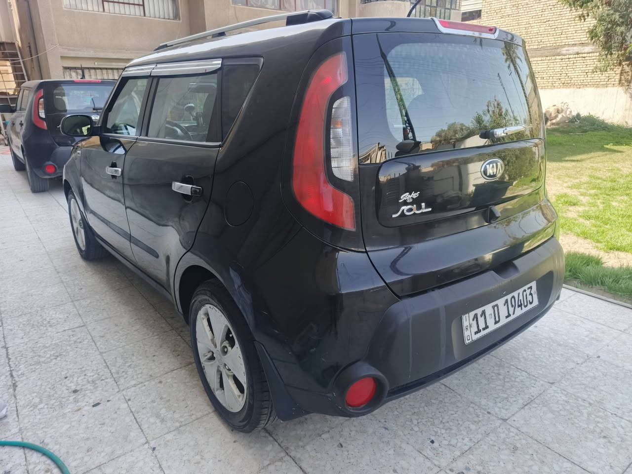 النوع: كيا صول وارد امريكي ٢٠١٥
🔹 الموديل: 2015
🔹 اللون: أسود
🔹  الوارد: أمريكي حادث جاملغ وبنيد وبيها بعض الملاحظات بالكشر والسونار موجود
🔹 المحرك: gdi بي تنقيص دهن بدون تبخير
🔹 السيارة بحالة جيدة وتعمل بصورة ممتازة
🤗 عداد المسافه : ٨٩٠٠٠ ميل
✅ السيارة نظيفة بشكل عام
⚠️ تحتوي على بعض النقوصات البسيطة 
💰 السعر:  دفتر  قابل للتفاوض للجادين فقط
📍 المعاينة: بغداد حي البنوك او حي القادسيه
📞 للاستفسار /*********** او ***********
🔥 فرصة مناسبة لمن يبحث عن سيارة عملية بسعر مناسب
