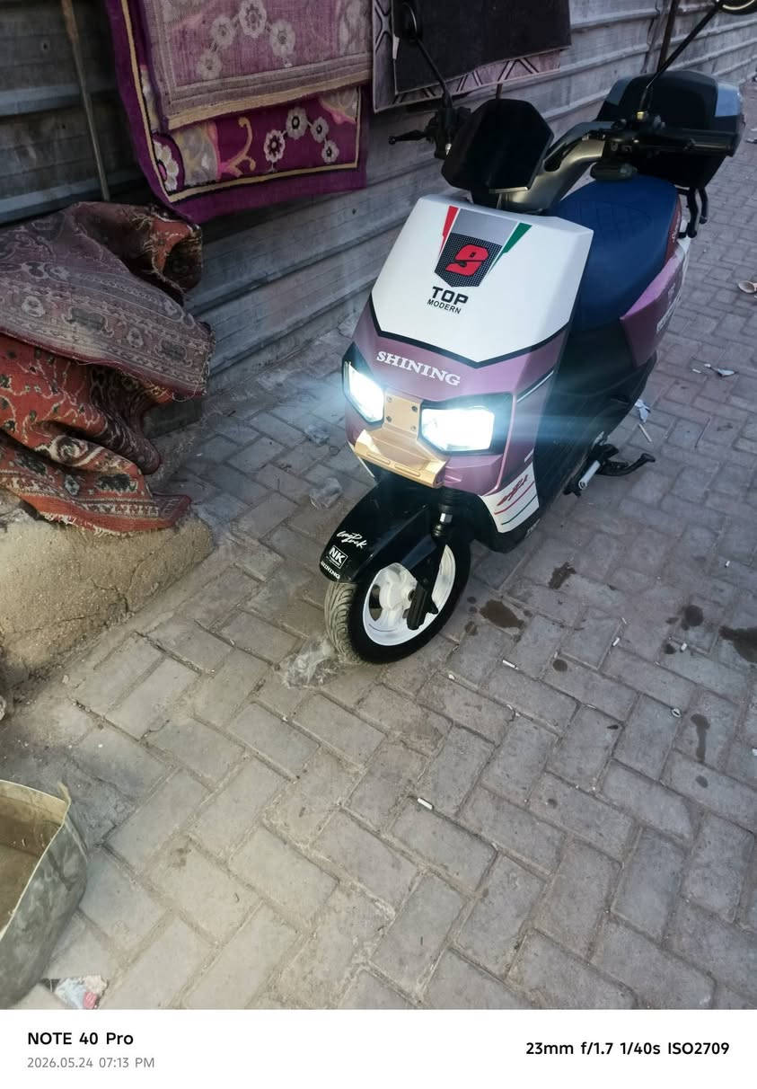 درجة🔋⚡ بطاريت كبار نضاف عدد ٦ تقفيل ذاتي تايرات جدد بريك جديد عنوان بغداد ***********    سعر ٥٥٠
