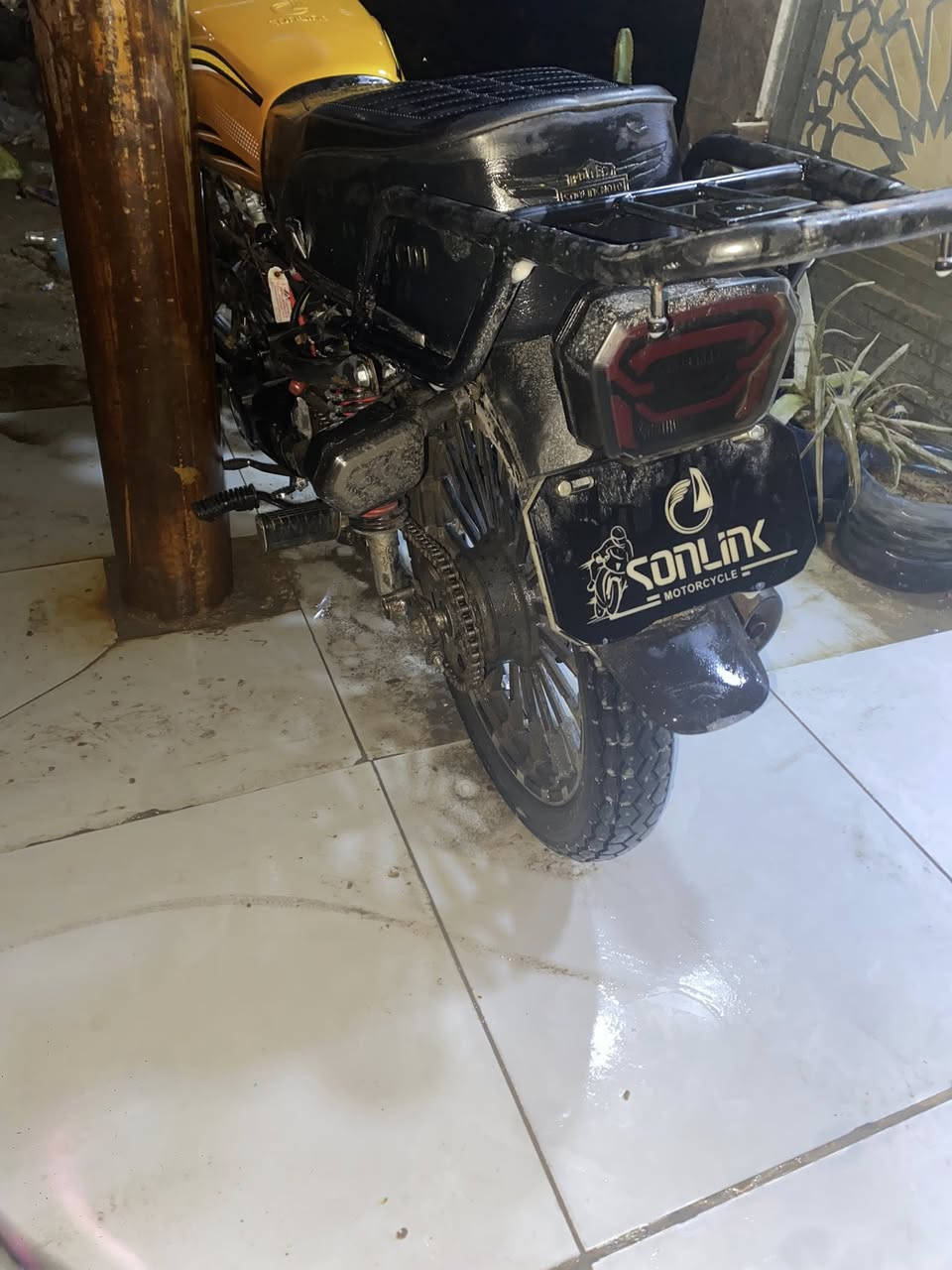 عليكم ايراني للبيع المكينه مامفتوحه هيه ولكير مكفوله عنواني الدوره 
رقمي:***********
