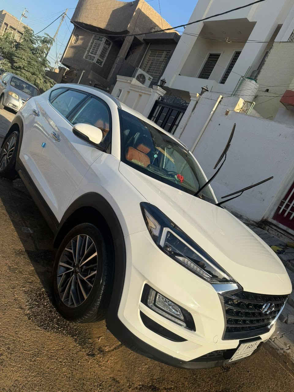 توكسان ٢٠٢٠ ماشيه ٢٧ سعرها ٢٣٥ فول مواصفات غير متواجد على الفيس***********
