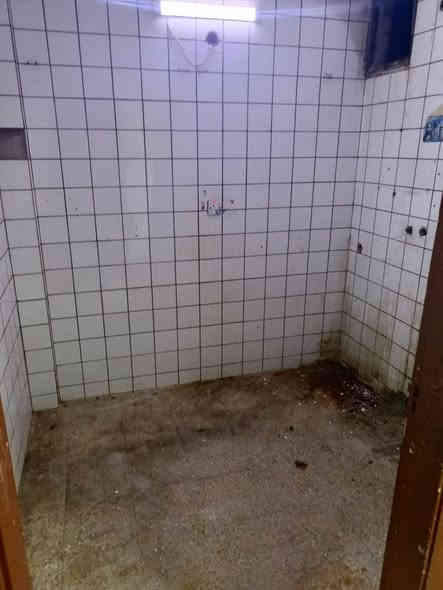 شقه اللايجار 👍
المساحه 90متر ✅
موقع الشقه كراده قرب سيد ادريس ✅
تتكون من غرفتين وصاله مصبوغه صبغ جديد 🍁
طابق ثاني اجارهاا 550قفل بدون تفاوض 
استفسار ***********
