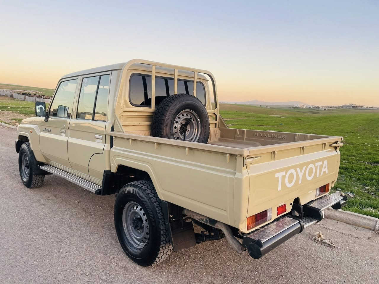 ميك زةميني بةنزين   2018  علوج  ساغ ساغ دةبل  گيچ  مةكينةي  نةكراوة  چوارتايةي لوك   222 هةزار روشتوة   بيلاد  بور  بوجواني عام پةمپة بي دةعم بي ليدران گير و مةكينة و اكسل و دةبل اكسلي بةشةرت  نمونةلةجواني  
سعري     220  مةعمةلة
ژم   ***********
اسيا     ***********
ناونيشان    چم چمال
