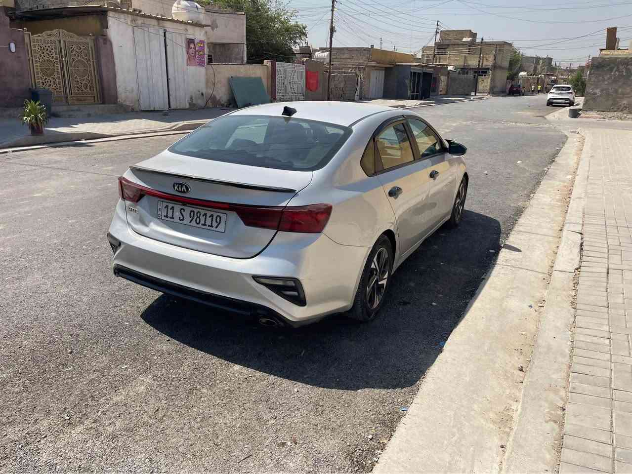 السلام عليكم فورتي 2020 مكينه 2000 دوش رقم دولي سنويه 2029 تحويل مباشر وارد امريكي حادثها بنيد وطخه بل جاملغ بدون اي دواخل لغد شاصي مكفول وبيها قطعتين كلير بامريكا كير ومكينه لاصرف ولا بخار صدر تايرات تبريد كله جديد مواصفات شاشه تاب وكامره دواره تحكم جهتين حاكيه 3 وضعيات قياده نقطه عمياء تحديد مسار مانع نزلاق سياره جاهزه من كلشي مكانها بغداد السعر 109 وبيها مجال *********** بغداد, العراق
