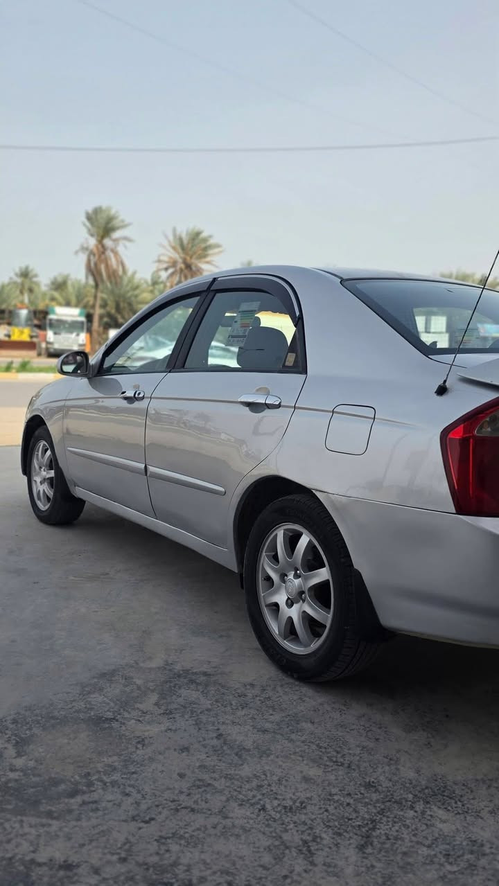 السلام عليكم.
#للبيع 

#سبكتره 2006.

 مصبوغه احزام اثر جراد  شواصي ولغود وحوض كفاله 

مكينه 2000 كير اوتماتيك صدر نضيف غرفته جديده تخم تاير ويلكب 

مكان . كربلاء السعر 67 وبيه مجال قليل. 

***********
