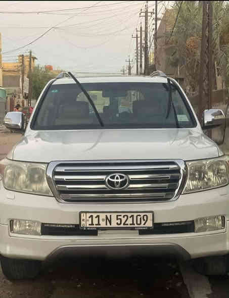 لاندكروز
2011ابيض.  رقم بغداد أنكليزي
6 سلندر 
محرك 4000

..............
جي اكس ار اي
..............
مرايات قلاب 
فتحه بانوراما 
كشن كهربائي 
كشنات جلد 
تبريد 3 قطع 
تخم تاير دالوب 
................
بدون صبغ 
بدون تبديل 
بدون علو 
...............
مكفوله 
سنويه باسمي جديده

...........
مكان بغداد البياع السعر خاص.        ................ ***********
  الرقم بي واتساب
