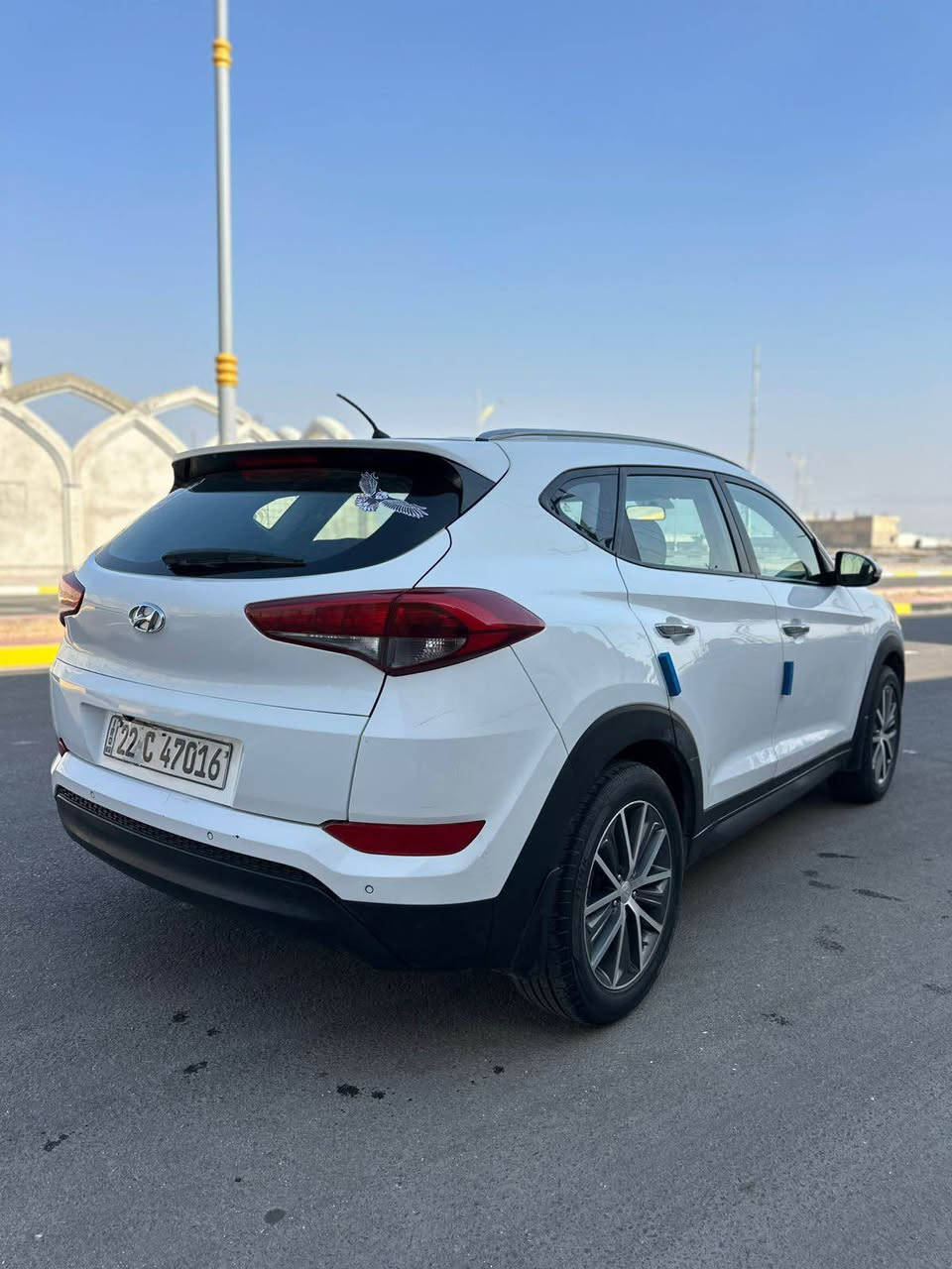 السلام عليكم

هيونداي توسان 2018 خليجي  كفاله عامه من صبغ وتبديل 
رقم اربيل بسمي
 
ماشيه 130 الف 
تبريد قطعتين 
تحكم ستيرن 
اشاير مري حساس خلفي 
كاميرا  خلفيه
تخم تاير حداديه امامي و خلفي جديد 
محرك 2000 دوش 
السعر 180 
مكانها كربلاء
*********** كربلاء, العراق
