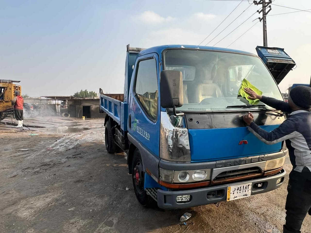 كنتر بزون فحل موديل96رقم بغداد مكفول الشاصي والمحرك 
والقماره بيهه رش صبغ السعر 155وبيهه مجال 
***********
***********
