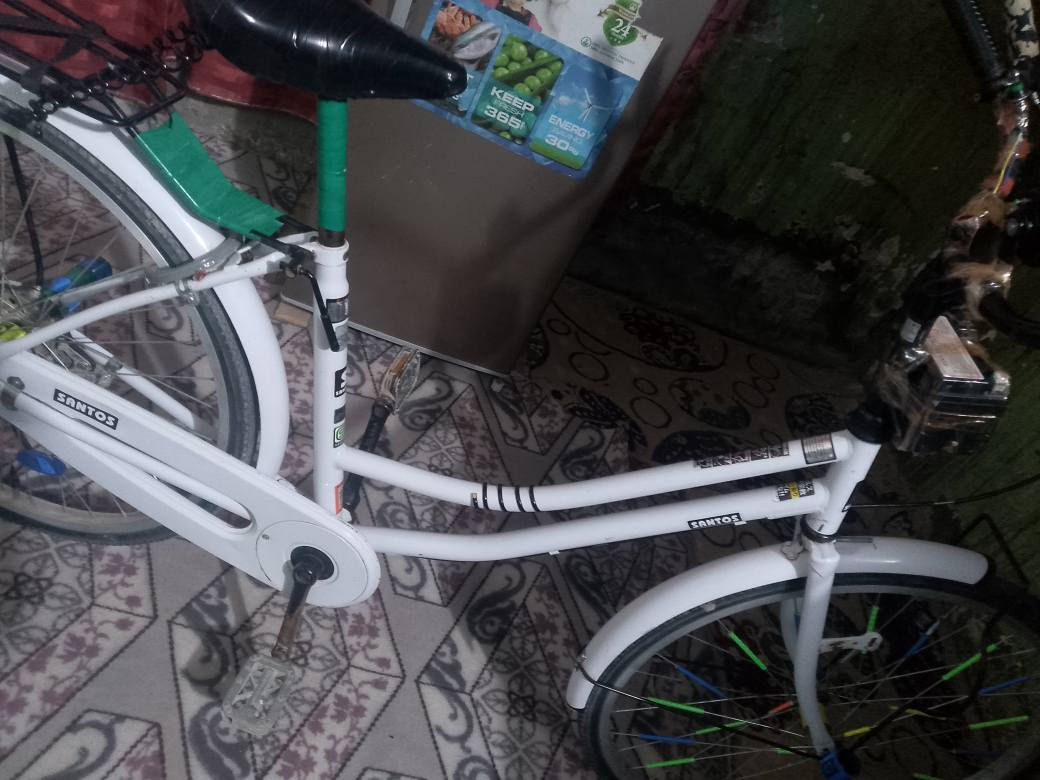 بايسكل للبيع نظيف حجم 26 سانتوس مكان السماوه رقم ***********🦅
