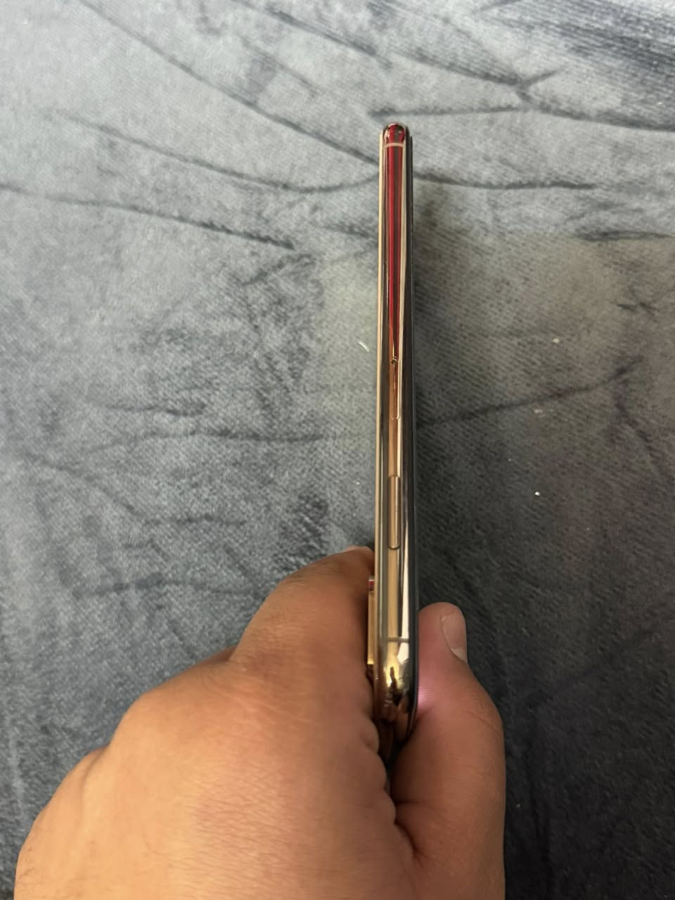 السلام عليكم.      ايفون XS MAX
تلفون جديد زلغ مابي مبدل بي بس شاشة مال تفصيخ فيس ايدي شغال لون شمباني ذاكرة 64 بطارية 76 الجهاز صرفه حلو مايفقد شحن بس جهاز ماكو ويا ايشيء وتحياتي♥️
مكاني بغداد الطوبجي
***********
