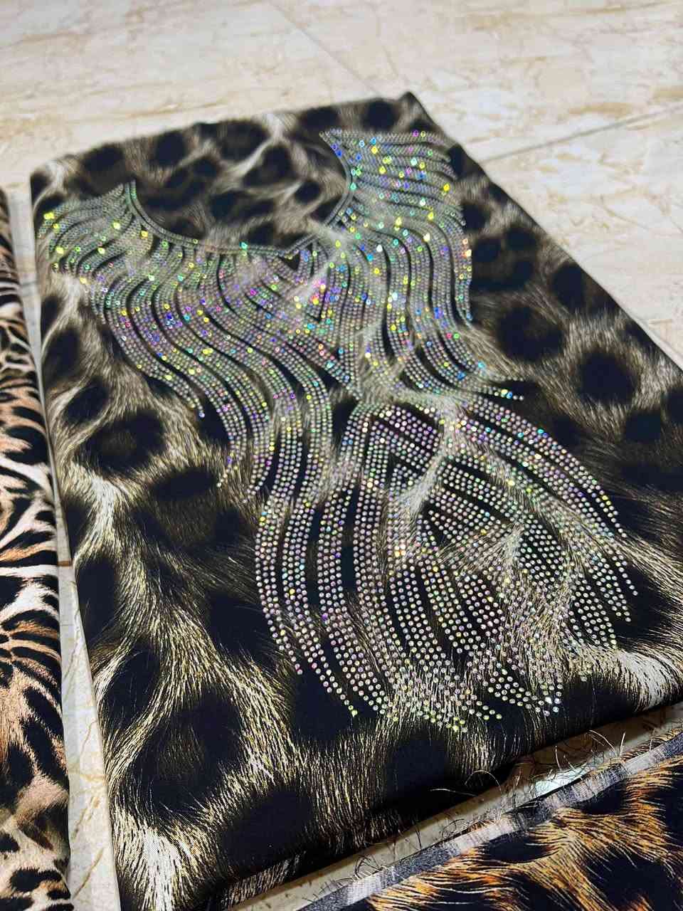 مخور كشخة رمضان والعيد 🌜😍
قماش كشمير 2متر ونص ممخيط
فصال الصدر والردن
يوجد توصيل ذي قار وكل المحافظات


**إذا كنت صاحب هذا الإعلان وتريد حذفه لأي سبب، رجاءا أرسل رسالة إلى الدعم الفني**