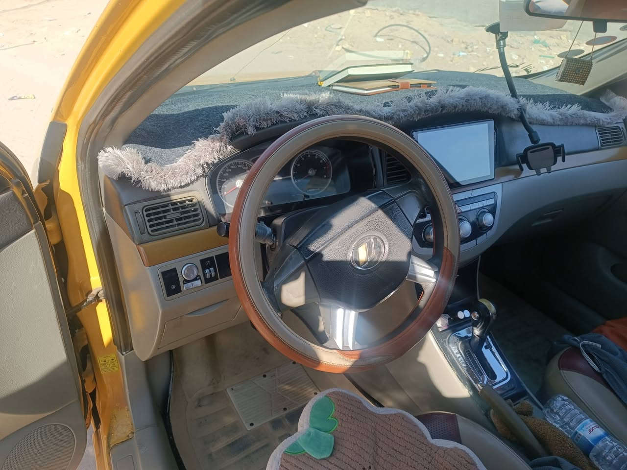 ليفان محرك وكير كورلا اوتوماتيك مصفره هيئة وغرامات رقم انكليزي موديل 11 باسمي السعر  وبيه مجال مكان السيارة كربلاء ***********
