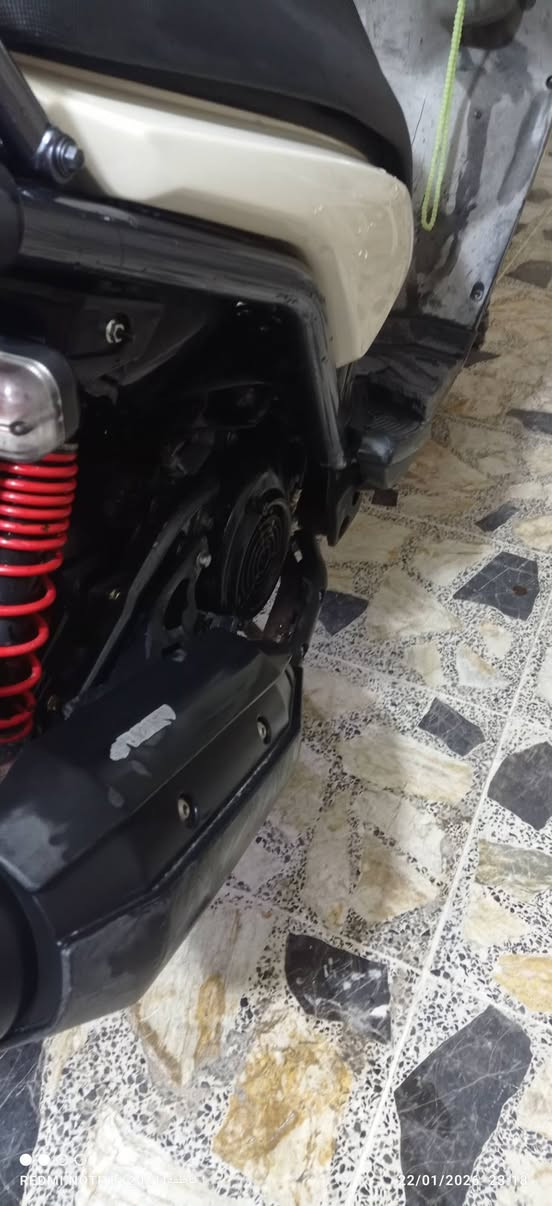 سلام عليكم دراجه جبليه جديد سعر 950وبيه مجال شي قليل هاذ رقمي ***********
