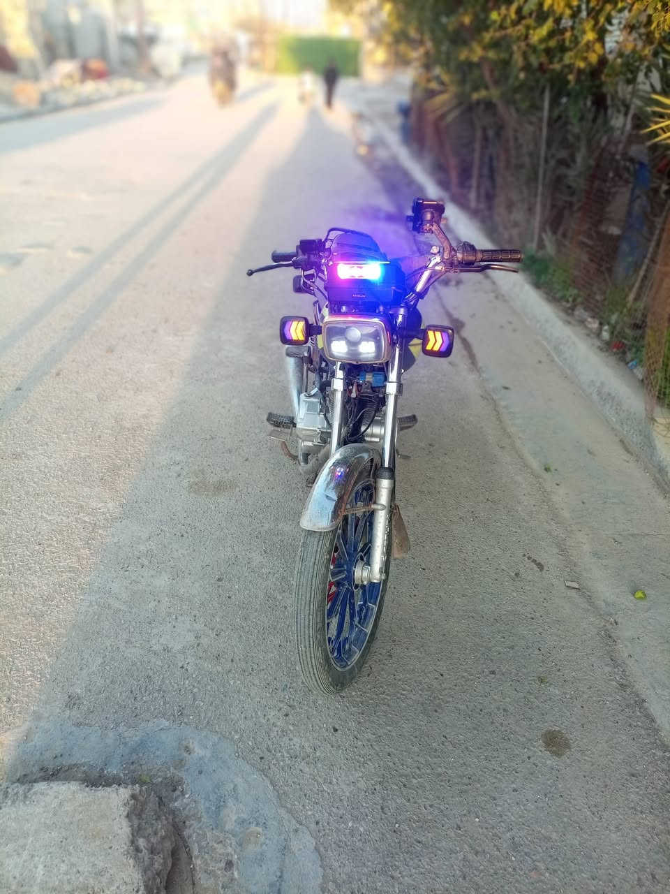 سلام عليكم دراجه سعر 650 وبيه مجال مكان بغداد مدينة صدر ***********
