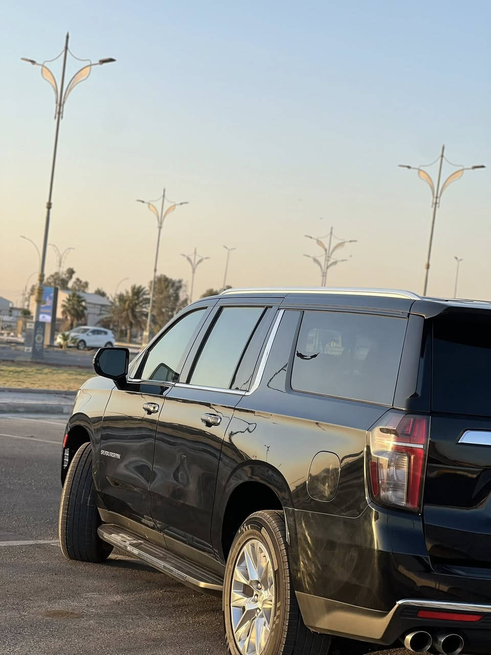 سلام عليكم 
تاهو سوبر بان 2023بريمر(امريكي)
رقم اربيل تحويل ثاني يوم 
مواصفات ل بريمر معروفه
كير مكينه حداده كفاله 
ماشيه  150 الف كم 
حادثها خفيف وحلو 
مكانها كربلاء السعر450وبيها مجال
***********
***********
