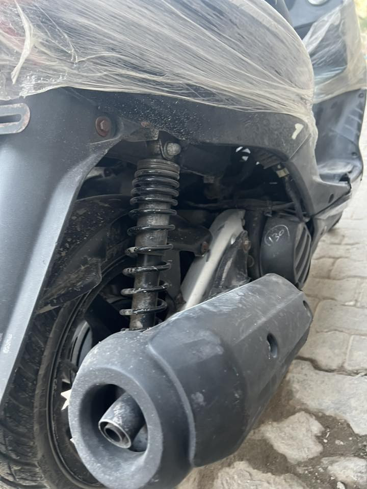 السلام عليكم سكنس 110 ياباني جاهزة من كل النواحي ما تصرف عليها ربع السعر 600 وبيها مجال حك الجية 
مكاني بغداد مدينة الصدر ***********
