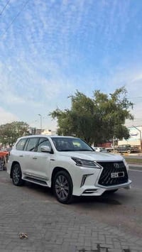 لكزز بريم • ٢٠١٧ • ماشيه ١٠٠٠٠٠