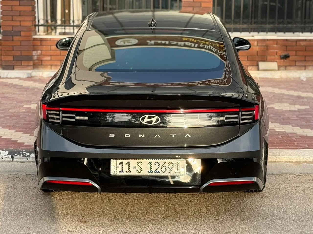 سلام عليكم
للبيع سوناتا موديل ٢٥ امريكي
حادث  ربع بنيد صبغ وجاملغ وربع باب حادث صطحي بدون داخل    راديترات بلاد 
السياره ماشيه ٤٤ ميل سياره رقم بغداد 

المواصفات 
• بصمة دخول ذكي تشغيل عن بعد 
• رادار تحديد مسار مثبت سرعه 
• شاشة متصله /كاميرا خلفية 
• تبريد  مناخ منفصل 
• لايت LED امامي خلفي
• كشنات كهرباء - تدفئة 
• تحكم ستيرن جهتين
• أنظمة قيادة متعددة 
 باقي المواصفات موضحة بالصور

الموقع - بابل الحله 
للاستفسار الاتصال على الرقم التالي
***********
