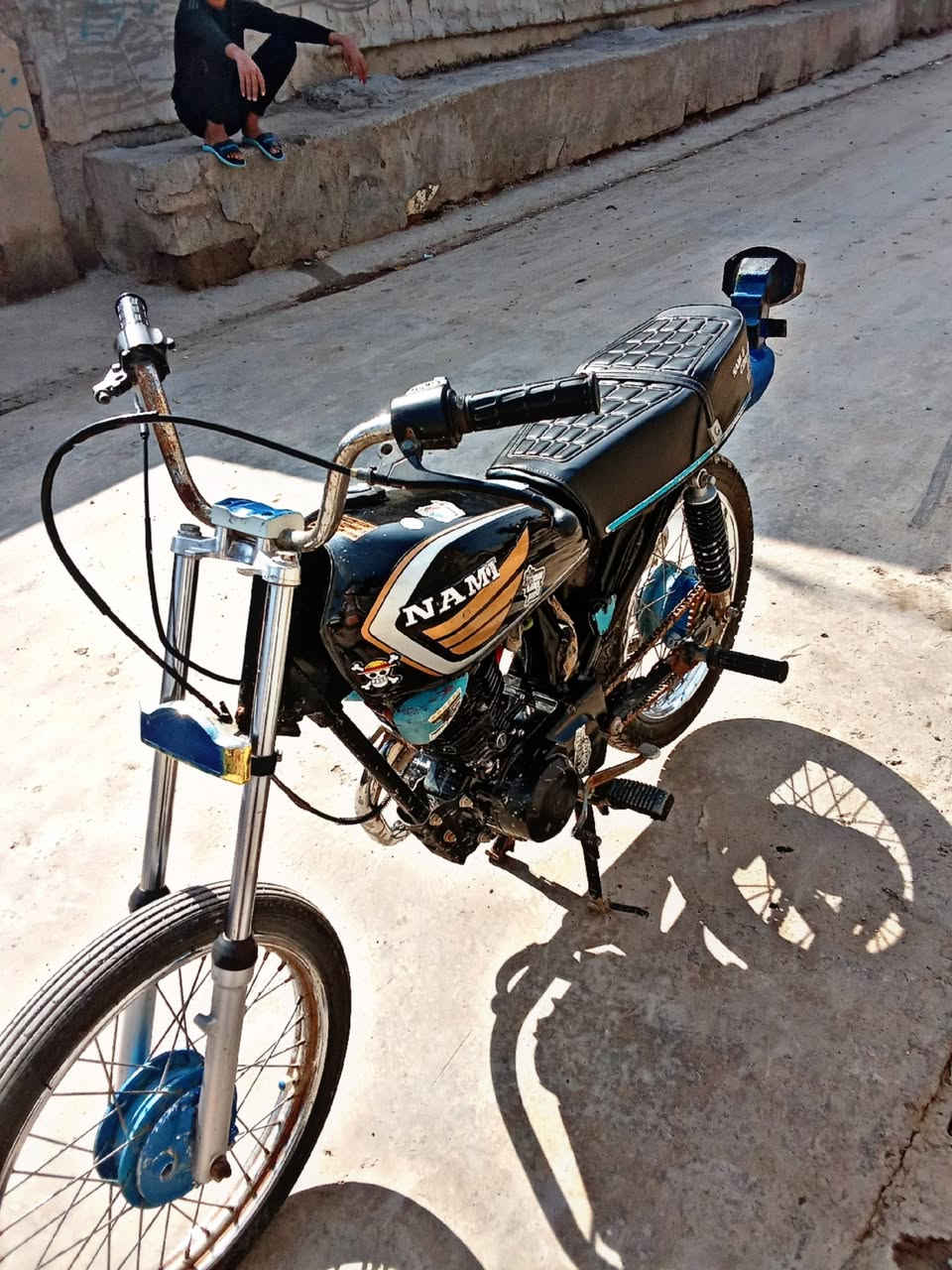 السلام عليكم دراجه للبيع برفاز سوبر تعمير كلك كلك السعر 400وبيها مجال للطيبين رقمي ‏‏‪0773 047 4395‬‏
