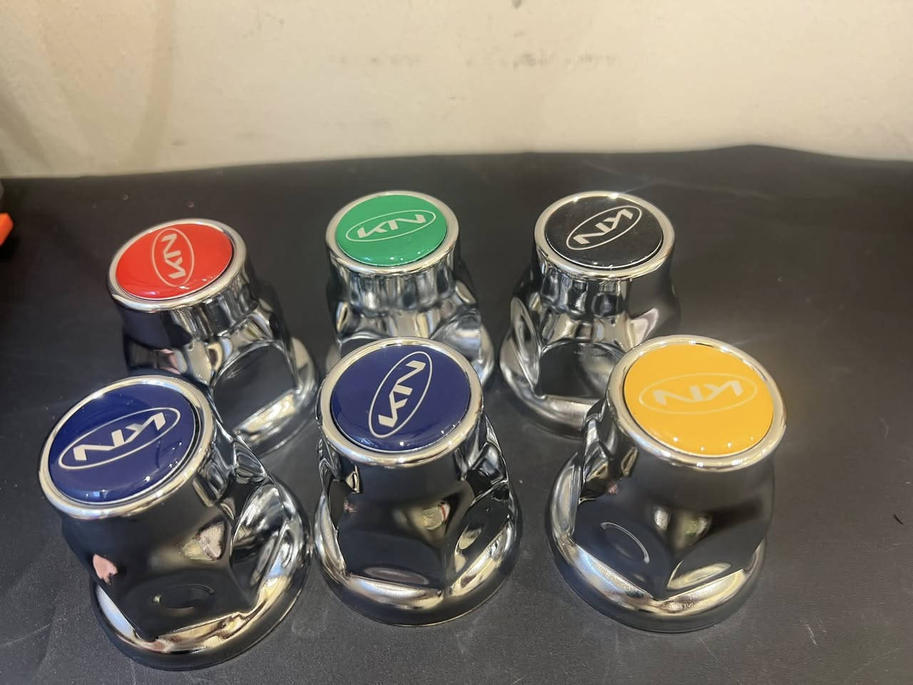 وصول وجبه جديده من نيكل ستد ويل كيا بنكو 3 
ألوان مميزه 🔥🔥 نيكل يوجود لون اسود 🖤 
واخضر💚  أحمر ❤️ اصفر 💛ازرق 💙 

خلي سيارتك ويانه أجمل 😍 

اقل طلب 5 قطع سعر 5 قطع 13 الف والتوصيل مجاني لجميع المحافظات 🔥🔥 

للتواصل او الحجز ***********
او مراسله الصفحه❤️ 
سارع بل حجز
