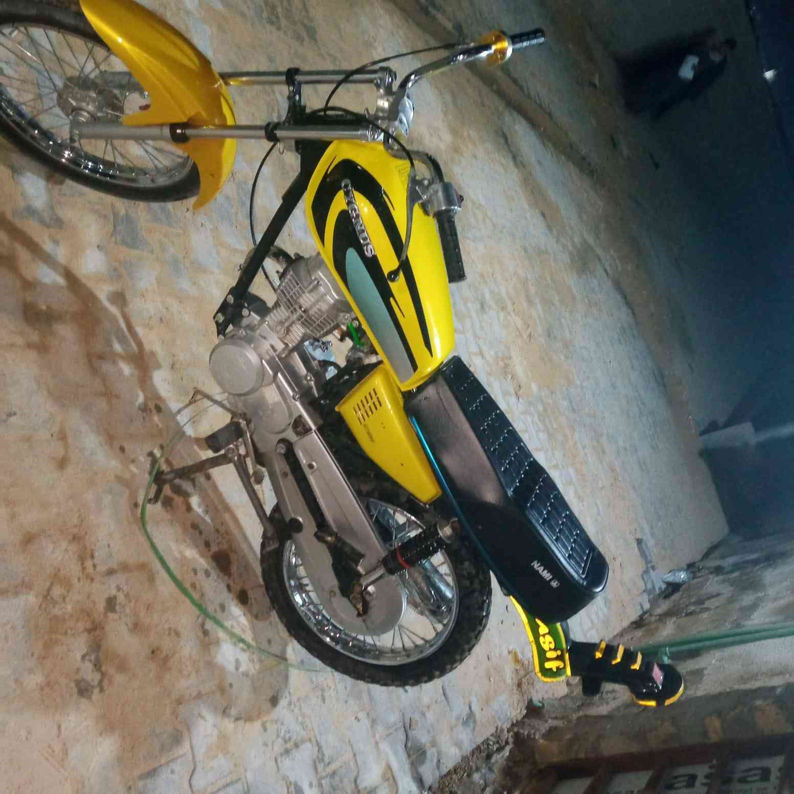 السلام عليكم اربعه كير (اوراق) شاصي 21 تعمير 24 نضافه 100/90 شلعه ومعدل خير من الله  مكان نجف مموجود خاص الرقم ***********
