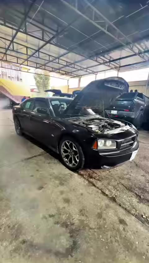 جارجر 2010  رقم اربيل كلين تايتل لاضرر ولا صبغ 
اربع تواير جدد   ويل عشرين 
محرك 3.5 قبل اربع أيام شديت المحرك  مال كصه 
سياره على وضع الشركة مو مشتغله خط 
بالحقيقه احلا من الفيديو 
إدامة كامله 
السعر 125 $ 
برهم مراوس
مكاني موصل *********** واتس اب 
 اتصال ***********
