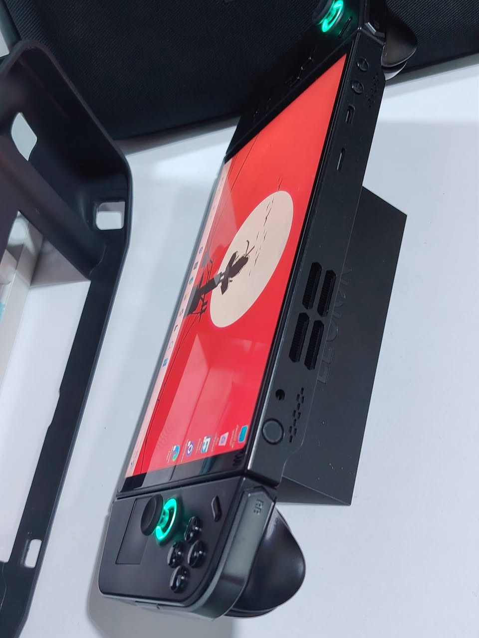 السلام عليكم
ليجن كو 512
استخدام كلش نضيف
مع لاصق حماية
وكفر والجنطه مال الجهاز
780 بي مجال قليل مكاني نجف توصيل موجود
***********
