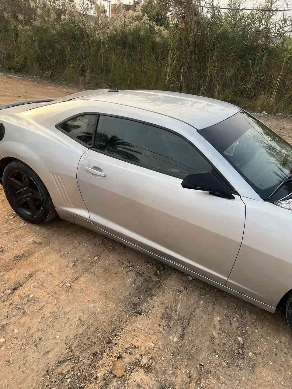 السلام عليكم للبيع كمارو  موديل ١٣ سته RS مكينه كير كفاله بيها صبغ قطع ابيع حزام  محدثه بجم ١٥ سياره حلوه ونضيفه ستوك بدون برمجه بيها نقص بسيط ينزل من السعر ٧٨ وبيها مجال ***********
