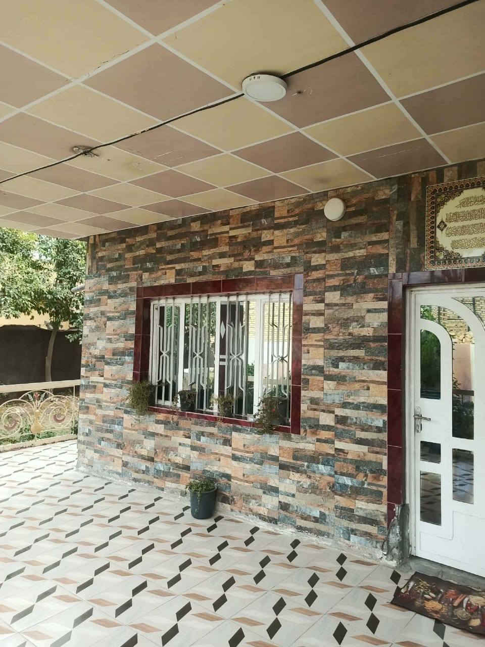 للبيع 《فرصه سكنيه استثماريه 》
السلام عليكم  
تم توفير بيت  إصلاح زراعي 
المساحه.     :  460 متر. 
#الواجهيه: 10 متر
صنف العقار : إصلاح زراعي(مكاتبه فقط )
الخدمات.    : خدمات كامله《 مي كهرباء تبليط  》
السند.         : إصلاح زراعي 
#الموقع. .  : بابل / معيميره قرب اسواق حيدر الجنابي ومدرسه ثانويه التراث .
#ملاحظه.  : الأرض تابعه لليهود اغلب مساحات المنطقة 
#ملاحظه : يبعد عن الشارع العام 100 متر .
#ملاحظه:  كامل خدمات مي وكهرباء وتبليط بالباب .
#السعر :        70  مليون  قابل للتفاوض. 
#ملاحظه.  : خدمات متوفره ماء كهرباء تبليط  (الشراي الحقيقي اتصل وبخدمتك)
للاستفسار الاتصال على الارقام التاليه:
*********** اتصال + واتساب 
*********** اتصال + واتساب 
#بابل_الحله
