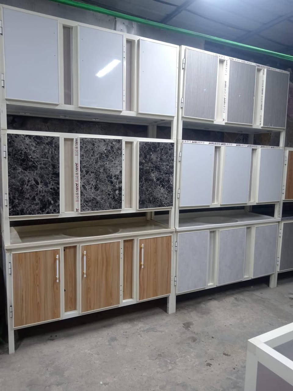 يالله تم وصول سنكات مرمر الثقيل شقل بنل درجه أوله جميع القياسات 
قياس متر ونص بسعر ١٦٠ الف
قياس مترو20 بسعر ١٤٠ الف 
قياس متر بسعر ١٣٠ الف 
العنوان بصرة حيانيه اول الاين شارع القائدالاستفسار***********/ ***********
توصيل داخل البصره فقط
