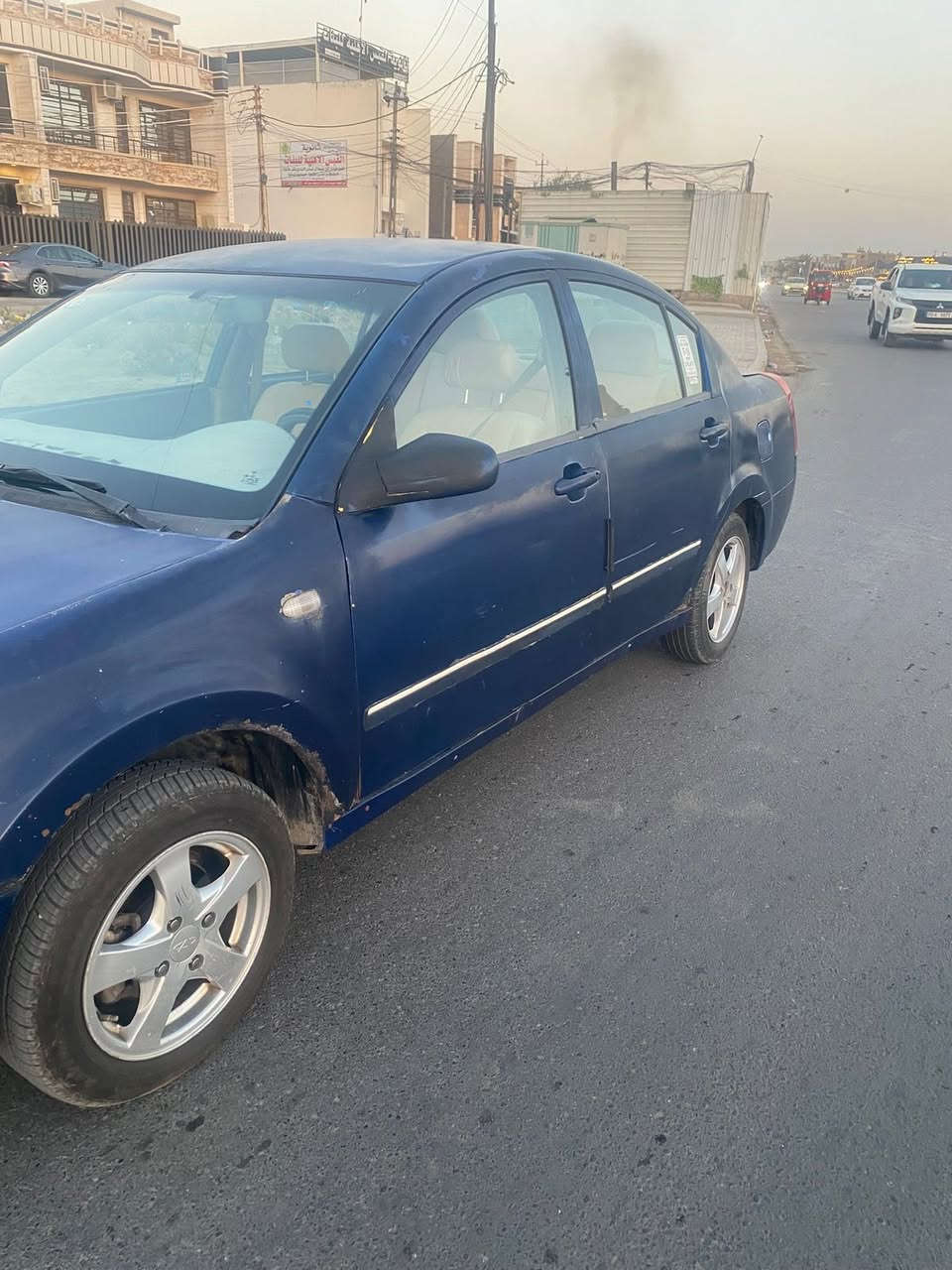 السلام عليكم عندي شيري اي 5 2010 ما بيهة ضربة فقط جراد بسيط
محرك وكير مكفولات 
رقم بغداد دولي بإسمي سنوية وهزة ورقم جدد
صدر امامي خلفي نضيف
غرفتها نضيفة اريدها ب24 وبيهة مجال مكاني بغداد حي الجهاد ***********
