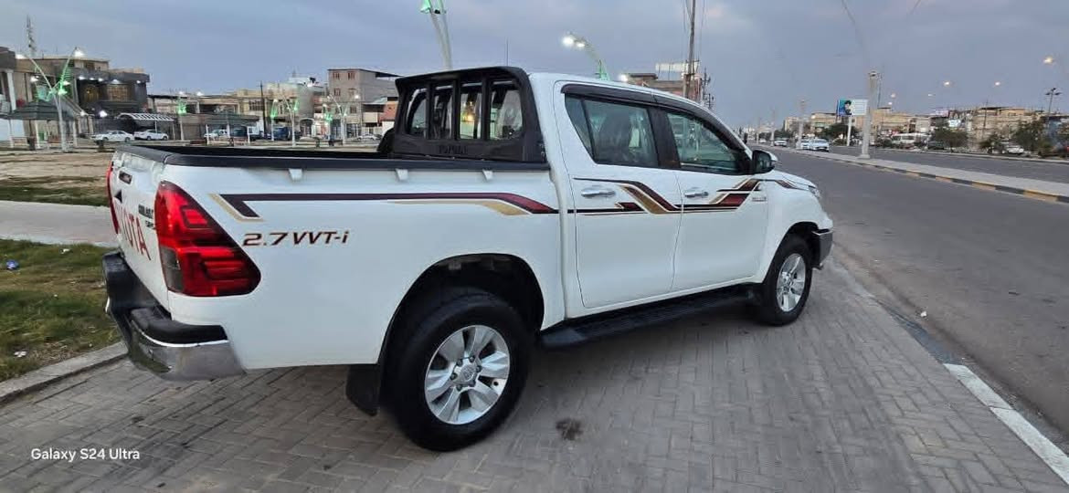 تويوتا هايلوكس فورويل 2019 
اوتماتيك رقم بغداد انكليزي بسمي تحويل 
ثاني يوم ساز اصل فول مواصفات 
مكفوله من الضربه والصبغ وتبديل المكان بصره
الشراي يتصل ويدلل محرك كير اكسل مكفولات
 شرط وضع شركة ماشيه 67 الف
سعر 278   وبيه مجال
الرقم الهاتف ***********
***********
امانه السياره برغي مامفتوح بيها
