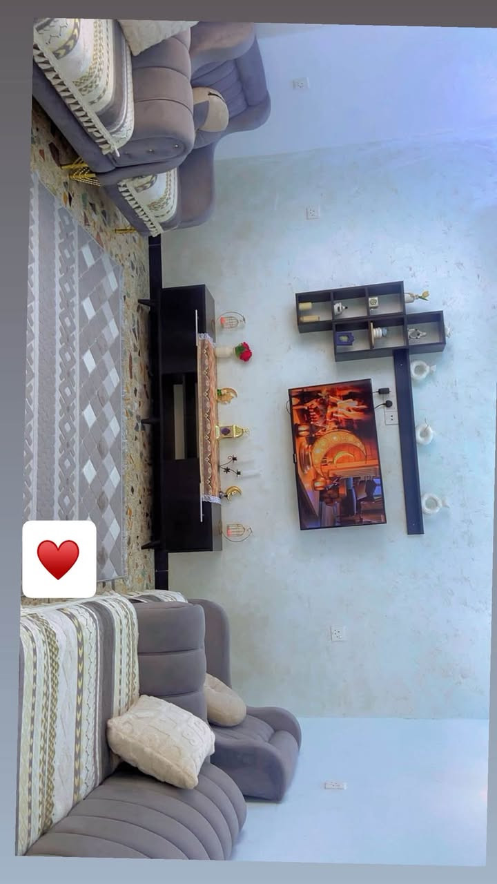 السلام عليكم اهم للبيع 
نظافته 90‎%‎ عشر مقاعد سعره 450 
نظيف يخبل


**إذا كنت صاحب هذا الإعلان وتريد حذفه لأي سبب، رجاءا أرسل رسالة إلى الدعم الفني**