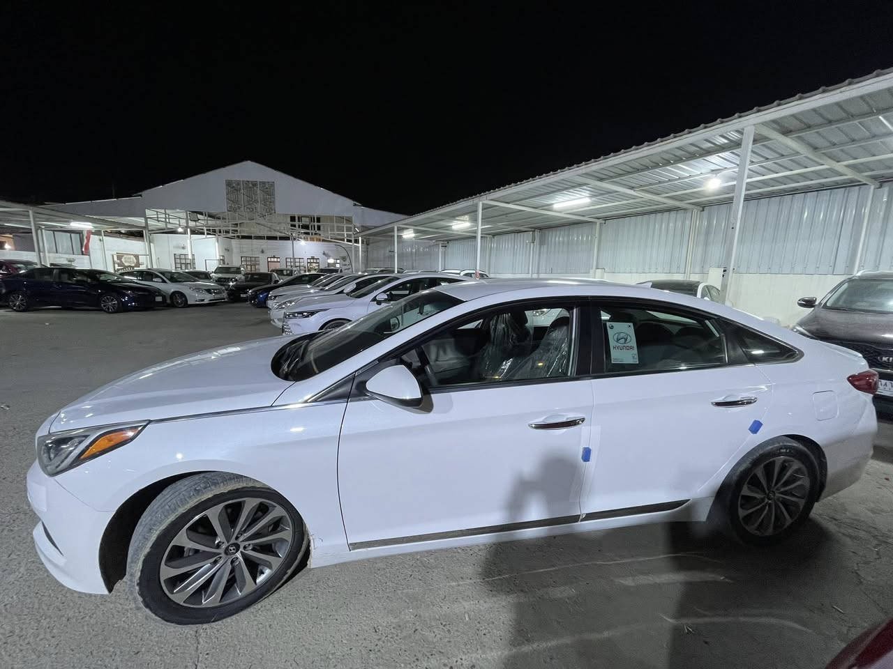 سوناتا 2015 امريكي مراوس او بيع
مكفوله كفاله عامه    🔥😍✅
ماشيه 157  الف حقيقي كيلو متر 
 رقم اربيل  الدولي هزه سنويه جديده 
كشن تدفئه 
مواصفات 
 ، داخل بيجي ، شاشة عرض 
ثلاثة أنظمة قيادة ( عادي -ايكو- سبورت )

سيارة جديدة جدا بوضع الشركه ✅🟥😍

السعر :: 129 وبيه مجال 
الرمادي مركز المدينة 
*********** 
. 
.
