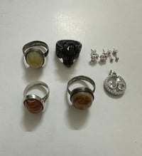 محابس فضه وتراجي فضه وقلاده فضه ابيع شلع قلع كلهن بيعه وحده سعرهن كلهن...