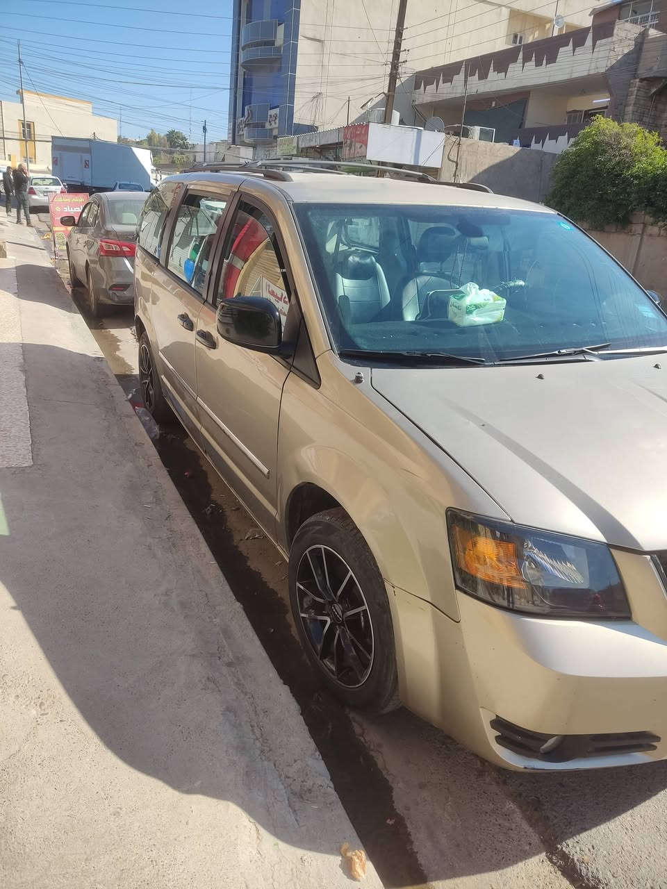 السلام عليكم ورحمه الله وبركاته
1/ سيارة دوج كرفان 2008
2/ فول مواصفات 
3/ كير و مكينة شرط 
4/ سنوية 2031
5/ انا صاحبها الشرعي تحويل من يمي
 6/ اربع قطع صبغ
7/كابون بانزين بيها
8/ السيارة جهازة 
9/ رقم نينوى دولي ( مسطرة )
10/ مكان السيارة موصل الايسر
11/ للاستفسار عن التفاصيل و السعر الاتصال على الرقم ***********
