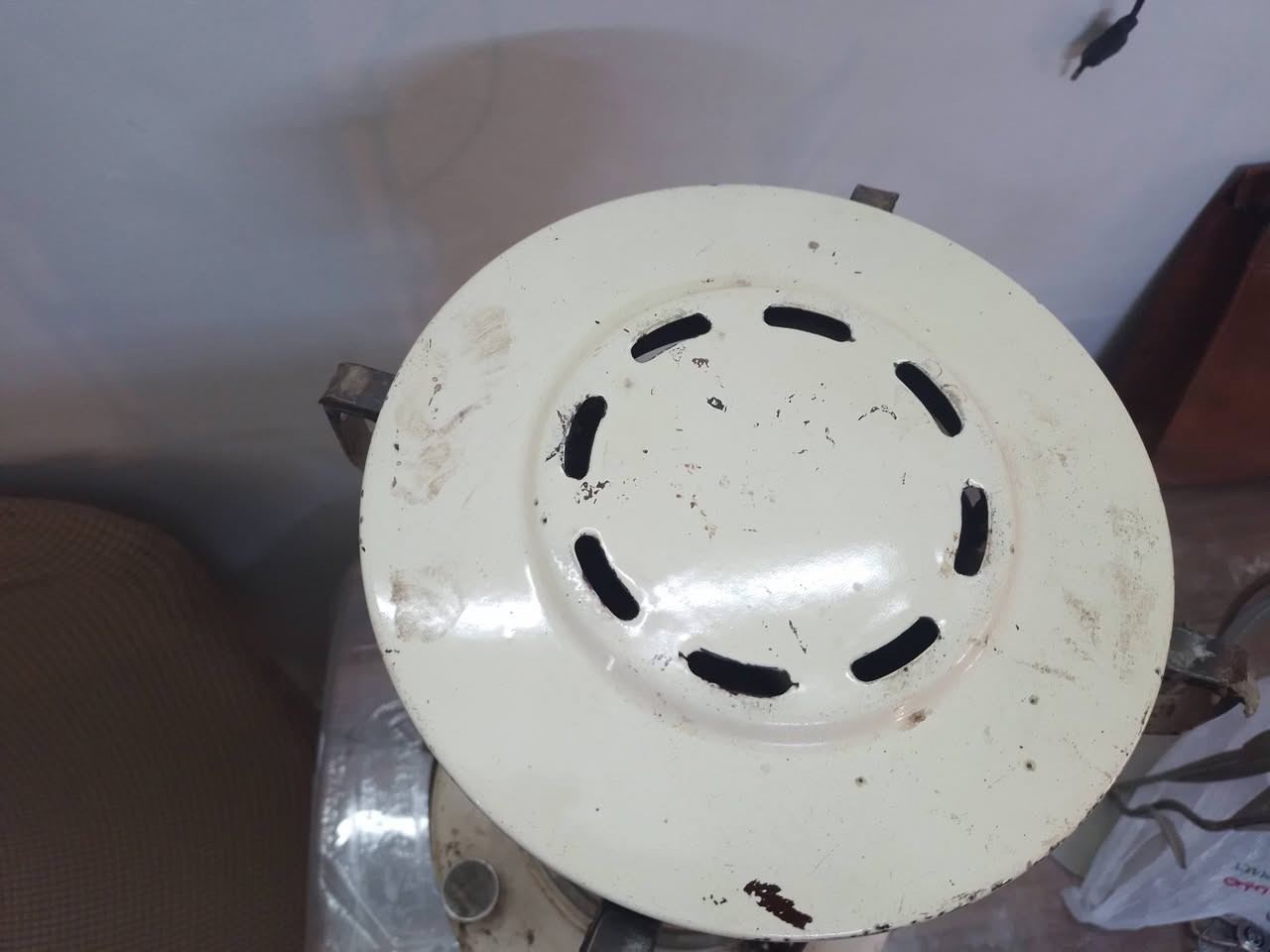 السلام عليكم صوبه علاء الدين إيراني قديم جامتين شغاله السعر ٨٥ الف
بغداد الحريه
***********
