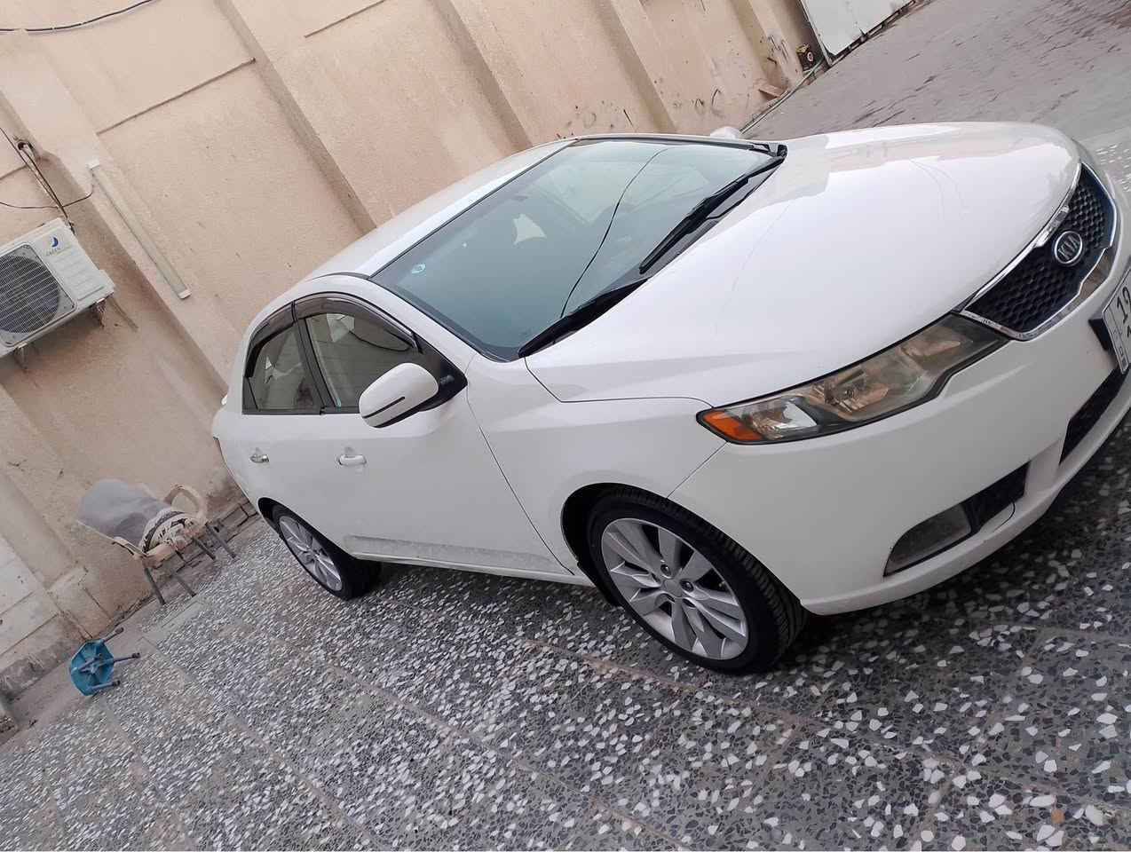 للبيع.   ‭0775 425 4591‬ كيا سيراتو 2011خليجي حساسات خلفيه اشاير بالمري تحكم استيرن كامرة شاشه رقم دولي سنوية وهزة جديده سعره 95 محرك دوش كير ومحرك تبريد جيد جداً مكفولة من الضربة والتبديل بية نص جاملغ خلفي صبغ فقط مكانه كربلاء المقدسة كربلاء, العراق
